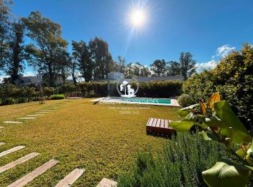 Casa de 4 ambientes, Pilar · Oportunidad! Casa en Venta de 4 Ambientes y Pileta. Barrio Santa Elena. Pilar del Este.