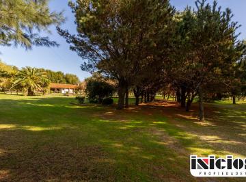 Casa de 5 ambientes, Pavón · Casa en Lote: Luques y Fragata Sarmiento - La Esmeralda - C965