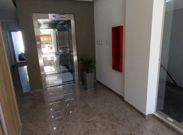 Departamento de 4 ambientes, La Plata · Departamento Semipiso. dos Dorm. de Categoría 18 E/43 y 44