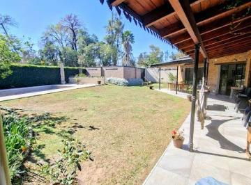 Casa de 7 ambientes, Córdoba · Venta de Hermosa Casa en Arguello - 4 Dorm.