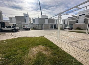 Casa , Córdoba · Oportunidad por Precio!la Calandria, Venta Duplex 2 Dorm., Housing Interno!