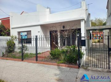PH de 3 ambientes, Avellaneda · Wilde, Casa de Tres Ambientes