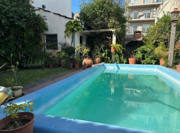 Casa · 220m² · 6 Ambientes · 1 Cochera · Casa en Florida Oste con Jardin y Piscina