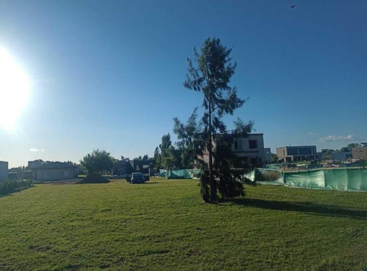 Terreno · 1102m²
