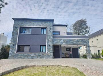Casa · 320m² · 6 Ambientes · 2 Cocheras · Casa en Venta, Canning, Saint Thomas Oeste, Esteban Echeverría, G. B. a. Zona Sur