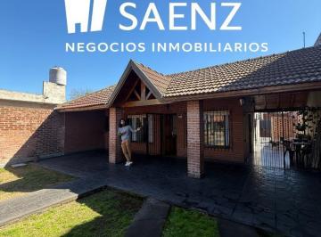 Casa · 75m² · 3 Ambientes · 1 Cochera · Casa en Venta en Luis Guillon Apta a Crédito