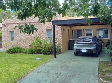 Casa · 172m² · 4 Ambientes · 4 Cocheras · Barrio El Atardecer Casa de 4 Amb con Piscina