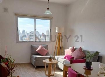 Departamento · 42m² · 2 Ambientes · 1 Cochera · Departamento en Venta de 1 Dormitorio con Cochera La Plata, Luminoso con Balcón