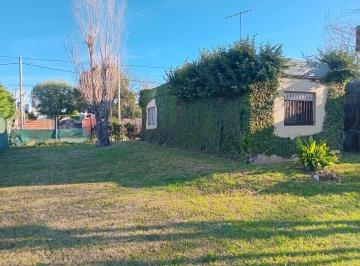 Casa de 2 ambientes, La Plata · Venta. casa - 7 y 502 C - Manuel B. Gonnet - Apta Banco.