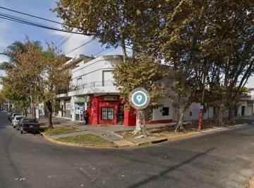 Casa de 3 ambientes, Lanús · Venta en Block Depto / Locales / Lote