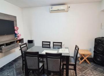 Casa · 80m² · 3 Ambientes · Venta Casa 3 Ambientes * Patio * Parrilla