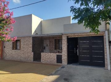 Casa de 3 ambientes, La Plata · Casa en Venta en Calle 30 Nº 1545, La Plata