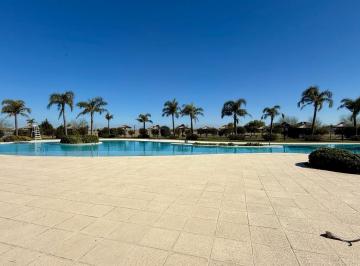 Casa · 189m² · 4 Ambientes · 2 Cocheras · Venta de Casa en Haras del Sur III - Financiación