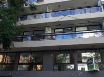 Local comercial · 56m² · Amplio Local Comercial - Gran Ubicación