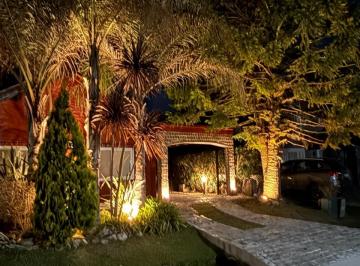 Casa de 6 ambientes, Esteban Echeverría · Casa en Venta C/ Cochera en Echeverría del Lago