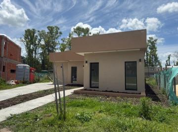 Casa · 111m² · 4 Ambientes · 1 Cochera · Casa en Venta en Santa Sofía, Pilar del Este, Pilar