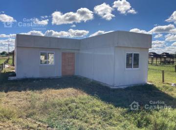 Casa · 300m² · Lote de 10x30 m² en Barrio Privado Finca Don Eugenio 2