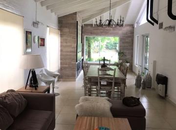 Casa de 6 ambientes, Esteban Echeverría · Casa en Venta C/ Cochera en Echeverría del Lago