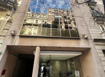 Oficina comercial · 190m² · 4 Ambientes · 1 Cochera · Oficina en Recoleta