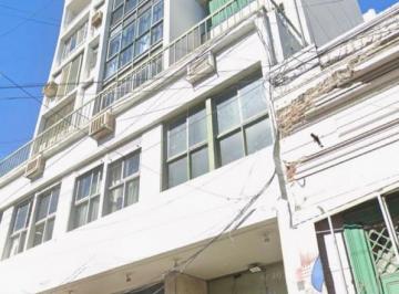 Departamento · 75m² · 5 Ambientes · 1 Cochera · Departamento en Venta en Calle España 79