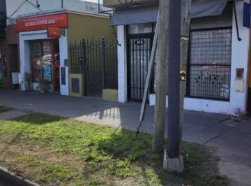 Casa · 206m² · 8 Ambientes · Av Almafuerte Al 885 - Amplia Casa en Venta con Locales Comerciales