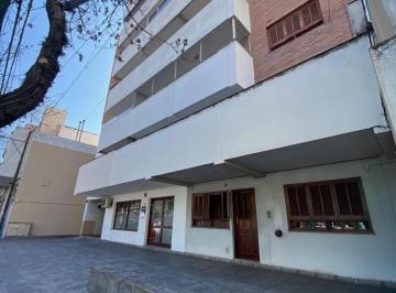 Departamento · 101m² · 3 Ambientes · 1 Cochera · Exc. Depto 2 Dor Vta Cochera Santiago del Estero Al 1100
