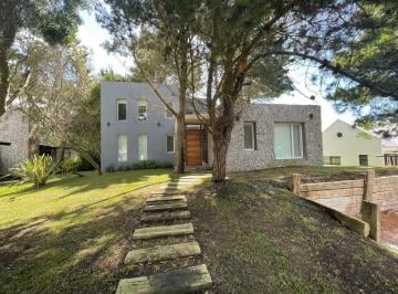 Casa de 4 ambientes, Costa Esmeralda · Senderos II 152 P/8 Pax C/pileta Cercada