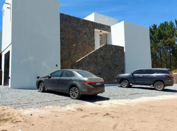 Casa de 7 ambientes, Costa Esmeralda · Maritimo III 66 P/16 Pax - Linea de Playa, con Pileta 7 Dorm