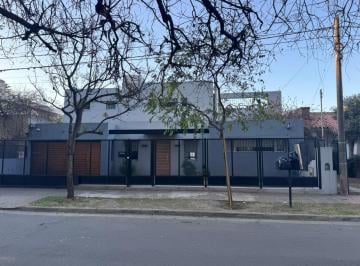 Casa de 8 ambientes, Córdoba · Espectacular Casa Barrio Parque Velez Sarfield Mejor Zona.