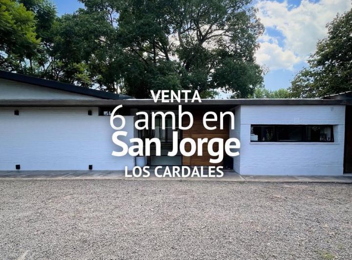 Casa · 232m² · 5 Ambientes · 2 Cocheras