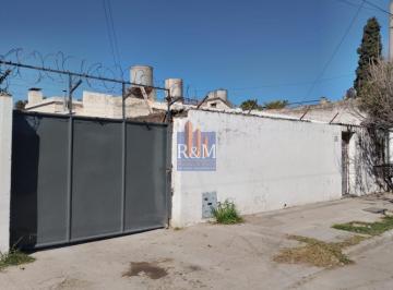 Casa · 80m² · 5 Ambientes · 14 Cocheras · San Vicente: Casa 3d y 14 Cocheras