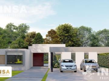 Casa · 165m² · 3 Ambientes · 2 Cocheras · Casa a Estrenar en Barrio Privado Pueblo Malbec