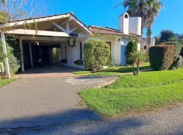 Casa · 180m² · 4 Ambientes · 2 Cocheras · Casa en Venta Country Las Lajas