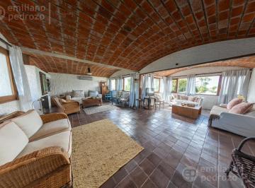 Casa · 459m² · 5 Ambientes · 1 Cochera · Venta Casa 4 Dorm. Península a Una Cuadra del Mar