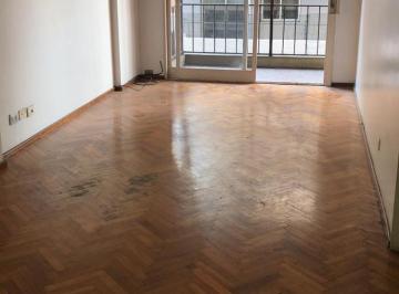Departamento · 57m² · 4 Ambientes · 1 Cochera · Venta Departamento Centro Rosario 3 Dormitorio! Para Reciclar