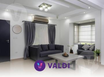 Casa · 200m² · 6 Ambientes · Casa en Venta - Monte Grande, Berasain Al 800 Apto Crédito