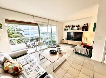 Foto1 · Encantador Apartamento de 2 Dorm. y 2 Baños, Vista Al Puerto