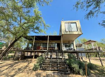 Casa · 90m² · 5 Ambientes · Venta: Casa en La Isla en Paraná Viejo de Tres Dorm. con Galería y Muelle, Amoblada. Rosario