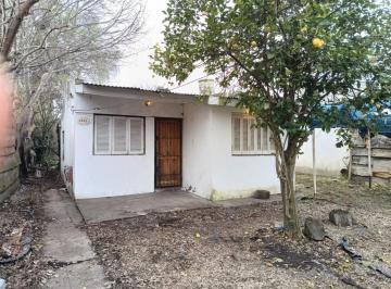 Casa · 51m² · 2 Ambientes · Casa de 2 Ambientes Sobre Lote de 433 m². Apto Credito