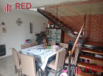 Casa · 90m² · 5 Ambientes · 2 Cocheras · Casa en Venta - Santa Isabel