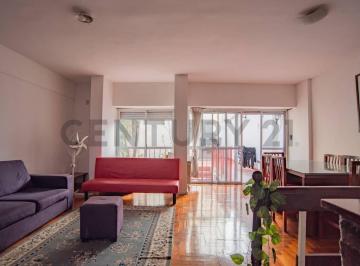 Departamento · 134m² · 6 Ambientes · Departamento 5 Ambientes con Patio en Venta Recoleta