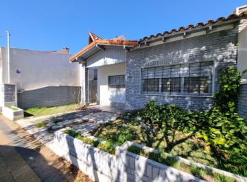 Casa · 150m² · 4 Ambientes · Casa 4 Amb con Parque y Quincho