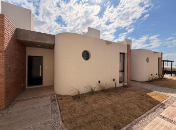 Casa · 51m² · 2 Ambientes · 1 Cochera · Duplex Docta Parque