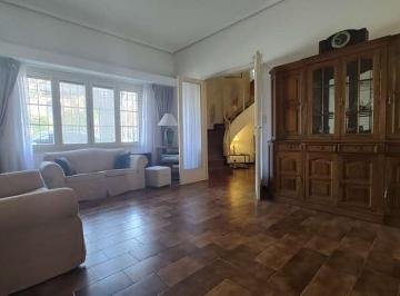 Casa de 5 ambientes, Morón · Venta, Chalet en Haedo, 5 Amb, Terraza 80 m², Patio, Apto Crédito