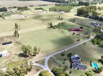 Terreno · 11013m² · Chacra en Venta en Estancia La Macarena. Barrio con Amenities. Terreno de 1 Hectárea.