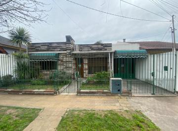 Casa · 150m² · 2 Dormitorios · 1 Cochera · Casa 3 Amb en Venta Parque San Martín Merlo
