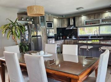 Casa · 175m² · 4 Ambientes · Venta Casa 3 Dorm. en La Estanzuela