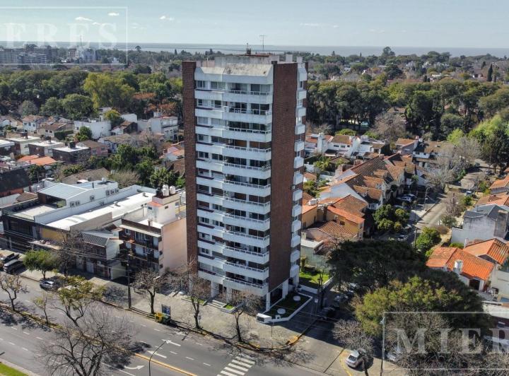 Departamento · 171m² · 3 Ambientes · 1 Cochera