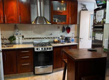 PH · 84m² · 4 Ambientes · PH en Venta 3 Dorm | Excelente Calidad Constructiva, Ciudadela (1° Piso)