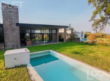 Casa · 157m² · 5 Ambientes · Casa en Barrio Privado en Las Almenas